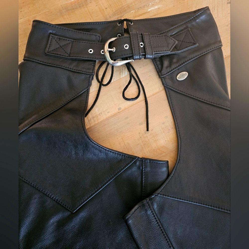 Harley-Davidson: Vintage Black Leather Chaps In S